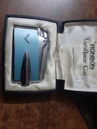 قداحة رونسون • انكليزي • غير مستخدمة