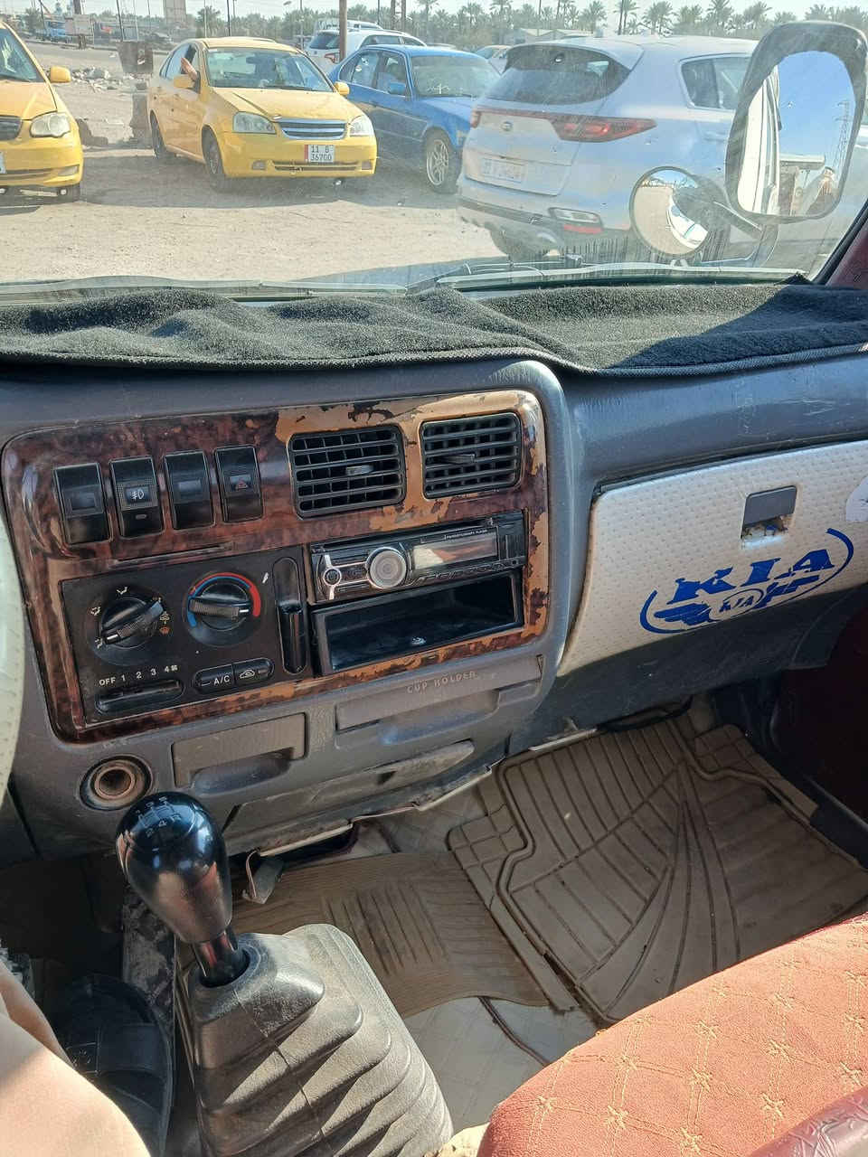 ام عيون ٢٠٠٢.كير ومحرك وشاصي مكفول تحويل مباشر رقم ديالى مشروع وطني مكان السيارة بغداد المحمودية السعر ٦٢ سيارة جاهزة ***********
