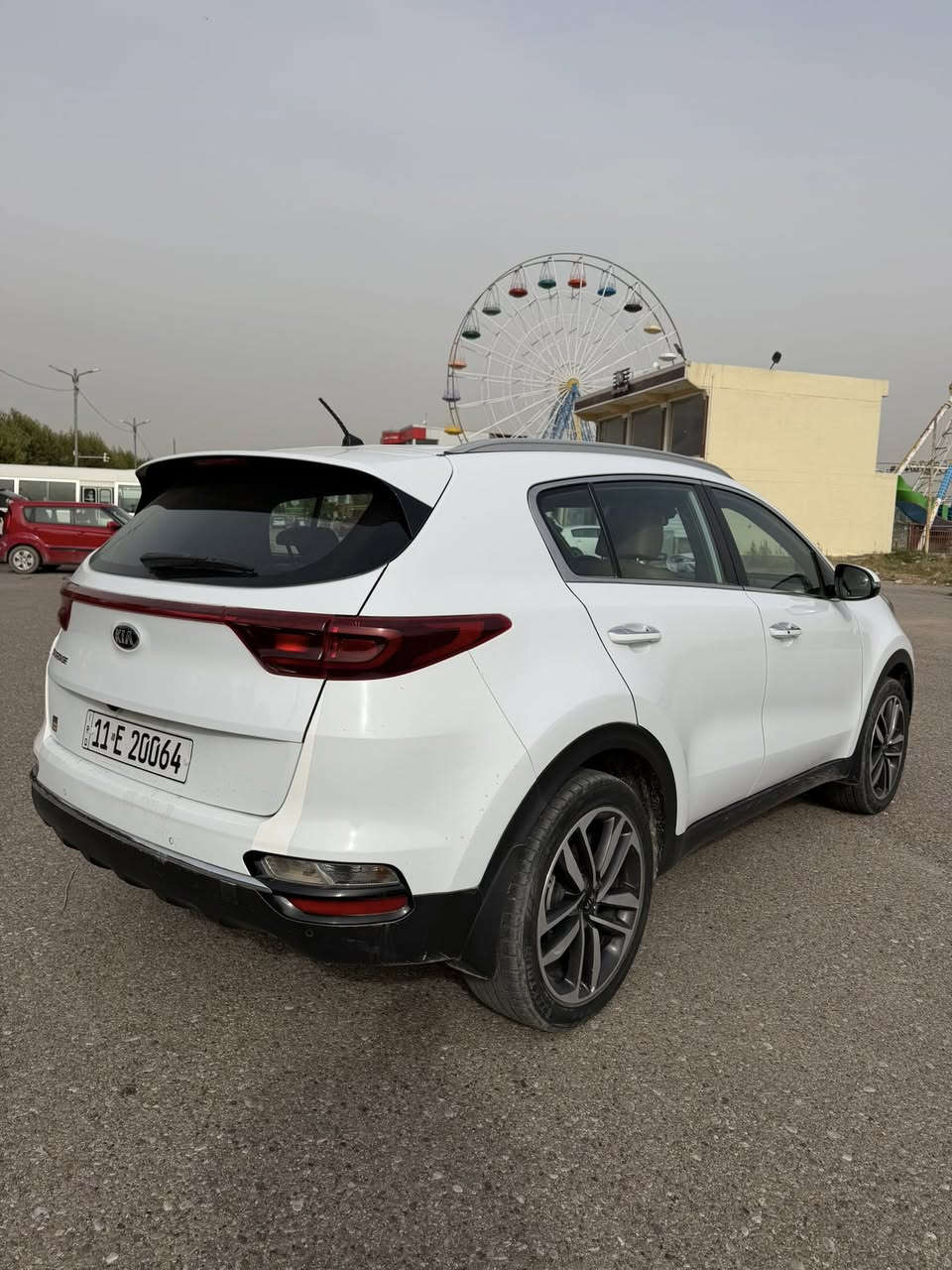 للبيع سبورتج 2020
خليجي مكينة 2000 دوش 
رقم بغداد ب اسمي 

بصمة 
 كشنات جلد 
كشنات كهرباء 

سنوية وهزة جديدة 
السيارة مكفولة من الصبغ والبارد 
ماشية / 78 الف كيلو حقيقي 
السيارة جديدة وجاهزة 
السونار مرفق ويه المنشور 
مكاني/ ديالى جديدة الشط 
السعر / 198 وبيها مجال 
للاستفسار / ***********
