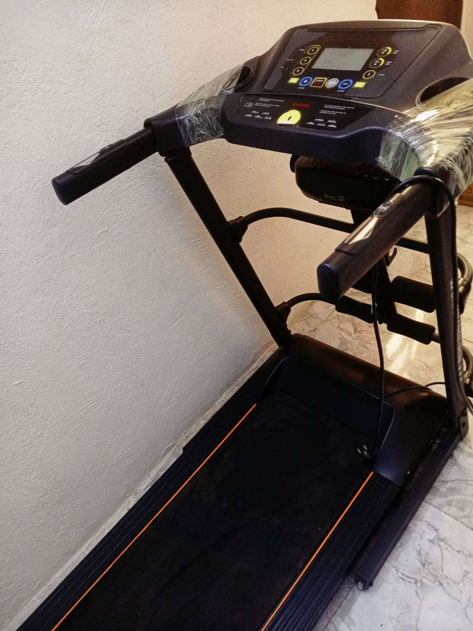 سلام عليكم عندي جهاز جري للبيع نضيف واستخدام جدا قليل فقط من انتقلنا لغير بيت بالشيله كسرو وماتأثر عادي يشتغل موضح بالصور  سعره 200
 مكاني حي الجهاد بغداد.


**إذا كنت صاحب هذا الإعلان وتريد حذفه لأي سبب، رجاءا أرسل رسالة إلى الدعم الفني**