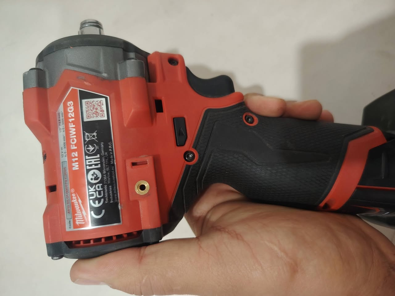 السلام عليكم دريل milwaukee m12 لقم +بطارية 6A +علبة وشاحن ب 350 موجود توصيل


**إذا كنت صاحب هذا الإعلان وتريد حذفه لأي سبب، رجاءا أرسل رسالة إلى الدعم الفني**