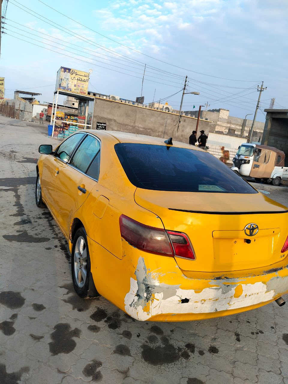 سلام عليكم كامري 2009 وارد أمريكي حادثه طخه بجملغ لخلفي فقط والباقي كفاله فول موصفات فتحه رقم بصره جديد باسمي الدولي مشروع وطني. مصفره من كلشي من ضريبه من هيئه تخم تاير تبريد حداديه كير كلها كفاله. بس ماعده المكينه بيها صوت زنجيل.  سعر 75 وبيها مجال ماكني بصره شط العرب.  رقمي 
*********** 
أنا مكلف بنشر لحد يرسني هاذا رقم راعي سياره.
