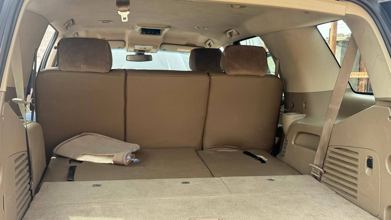 للبيع 
جي إم سي يوكن 2017 خليجي SLE كفاله 
ماشيه ١٢٠ ألف رقم بصره باسم المالك تحويل مباشر 
سياره جديده  العنوان بصره السعر 360 وبيها مجال
***********
