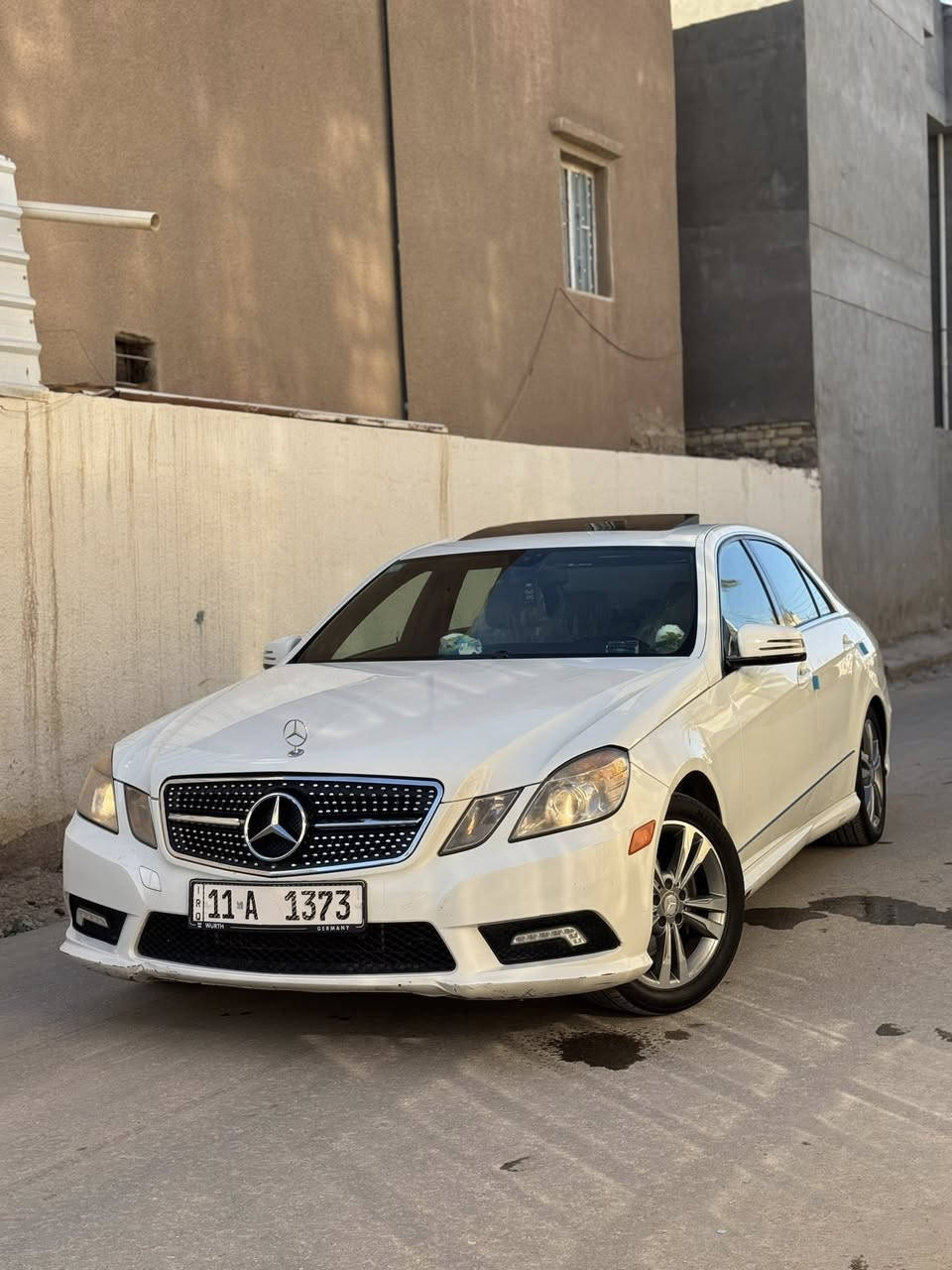 مارسيدس 212/E350 المرغوب مديل 2011 وارد أمريكي داخلة كلين مكفولة كفالة عامة من الصبغ والتبديل سونار موجود السياره فول مواصفات 1/1 كشنات جلد تدفئة وتبريد فتحة شاشة كامره خلفية شفتات ستيرن برده خلفية كهربائي تحديد مسار انضمة قياده  تحكم ستيرن مانع انزلاق بعد بيها هواي مواصفات منضومة زنون السياره جديده بمعنا الكلمة رقم بغداد مميز باسمي تحويل مباشر هزه جديده تخم حدادية تخم تايرات جدد السياره احلى من الصور السعر 155 بيع أو مراوس حسب القناعة مكان السياره بابل مركز المدينة 
***********
