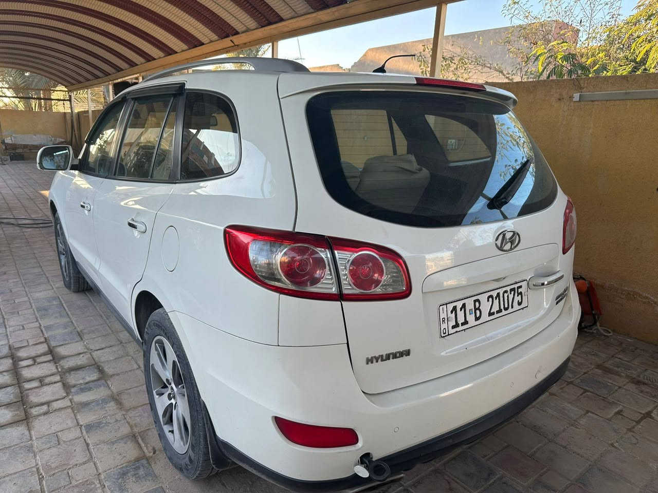 سنتافي 2011 كويتي رقم بغداد دولي باسمي فول مواصفات مكفولة كفالة عامة محرك 6 سلندر خير من الله السيارة جاهزة من كلشي كير ومحرك وحدادية وتبريد جاهزة السعر 165 مواصفات السيارة 
بصمة 
كشنات كهرباء 
7 راكب 
3 قطع تبريد
فوريل 
داخل صاج 
تحكم ستيرن 
اشاره بالمري 
مكاني كربلاء للاستفسار الاتصال على الرقم ***********
