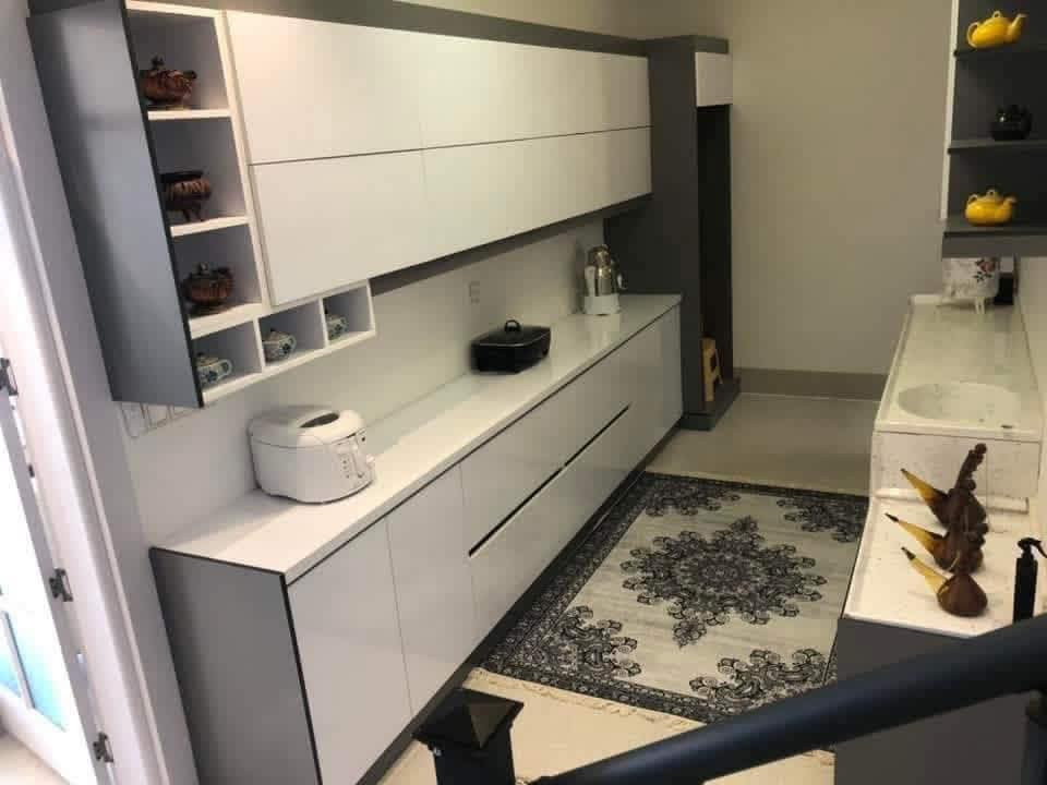 كاونتر ٣ متر +سنك متر ونص الاسعار من مليون الى مليون وربع 
للاستفسار واتس اب ***********
