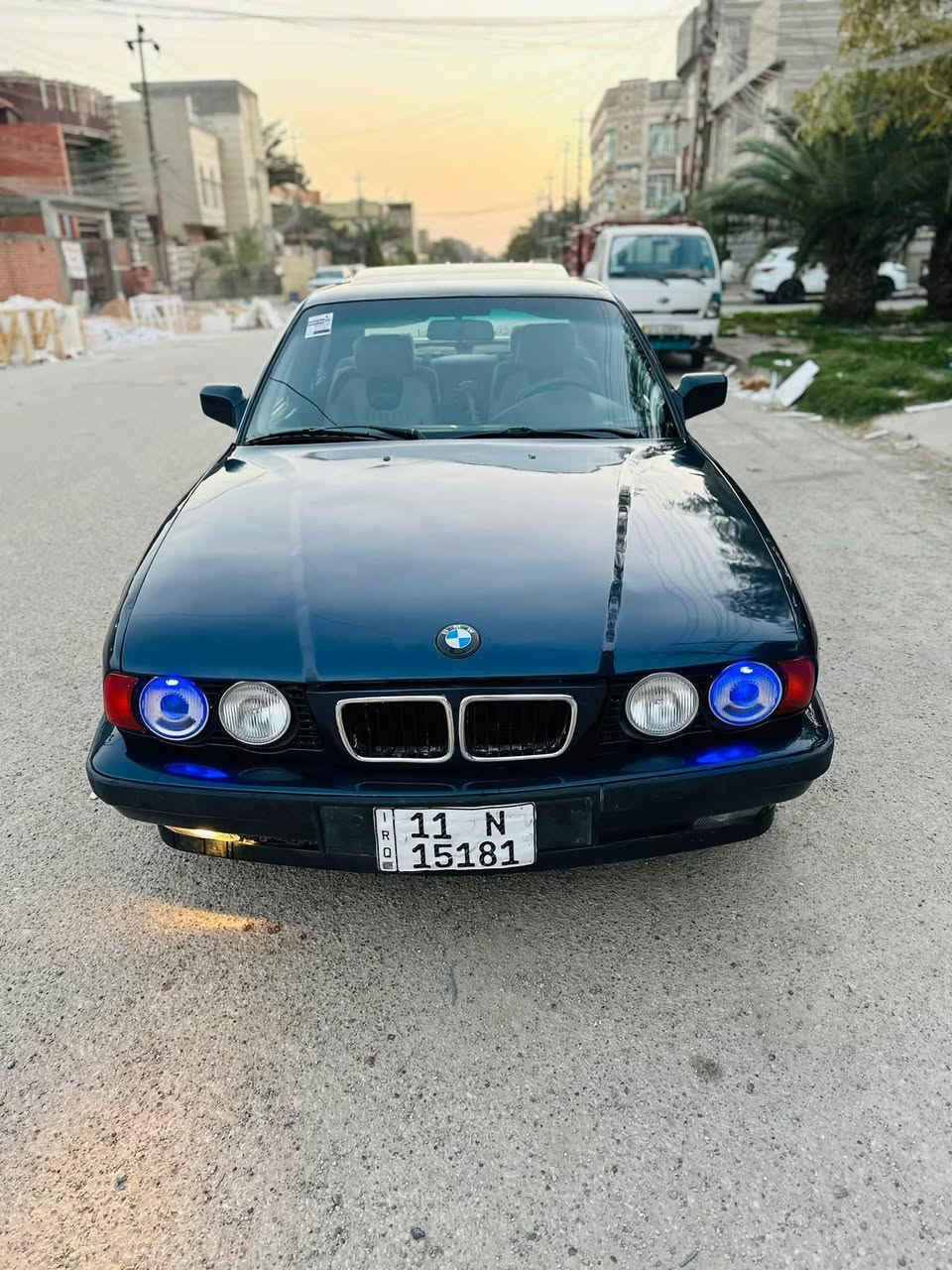 سلام عليكم للبيع او مراوس 
بي إم 535اصل موديل 1991سياره حلوه وبلاديه بدون ضربه مصبوغه الجماليه كير مكينه كفاله 
سلات روف تخم تاير جديد كهربائيات كلها شغاله سنتر لوك
رقم بغداد بسمي #السعر50وبيهامجال 
العنوان بغداد الكاضميه
  ***********☎️***********
