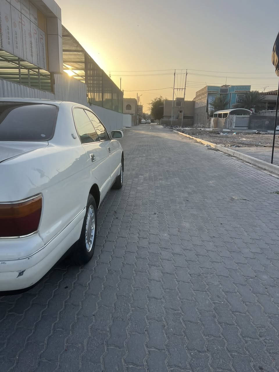 سلام عليكم بطه فصل مديل 1993 رقم بصره انكليزي 2030 مكفوله من الكص ونقل وضربه ولعيب شرعي مكينه وكير ثنين ونص تبريد شغال حداده جديده طخم تاير ويلكب جديد السعر 58 رقم الهاتف *********** العنوان البصره
