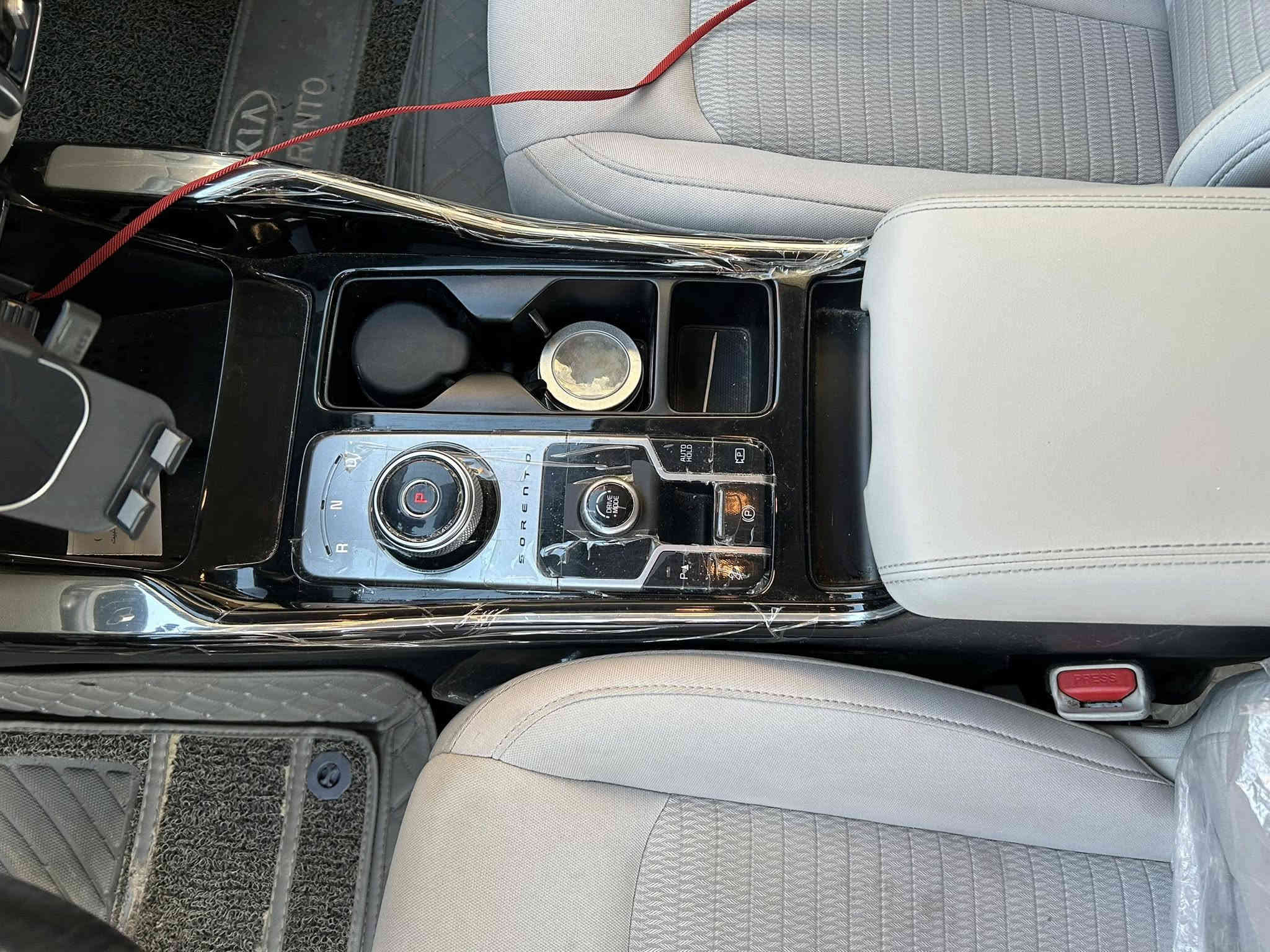 السلام عليكم
سورنتو موديل 2023 خليجي

 ماشيه 39الف وقابله للزياده

المواصفات

بصمه تشغيل

بصمه بيبان

تشغيل عن بعد جنطه كهرباء

كراسي كهرباء اماميه وخلفيه

سايد بريك بصمه

كير ماوس

شاحن لاسلكي للهواتف

كير 8 نمر

جي بي اس

شفتات ستيرن

تحكم استيرن فول

أربع انضمه قياده / ايكو / سمارت / سبورت /

نظام مانع انزلاق

نظام منحدرات

7 راكب

مكينه 6V/3500

3 قطع تبريد

كامره دواره

لد نهاري

لايت زينون 

المقاعد مخمل 

مثبت سرعه

السعر 300$

للتواصل***********
