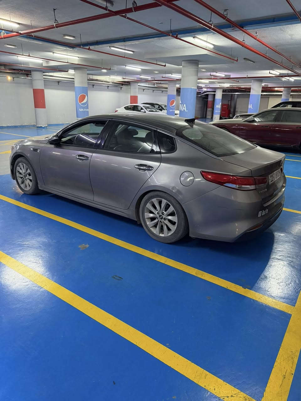 السلام عليكم
اوبتيما 2016 امريكي فول مواصفات ex 
الحادث و السونار مرفق بالمنشور 
مواصفات بصمة بانوراما كشنات جلد 
كشنات كهرباء خزن السايق و الصدر
كشنات تدفئة تبريد ستيرن تدفئة 
مري شفط قلاب عند الرجوع 
نقطة عمياء حساسات خلفية (بيهن مشكلة مرات يشتغل مرات لا) تبريد منفصل تبريد خلفي 
السعر 140 
مكاني بغداد 
***********
