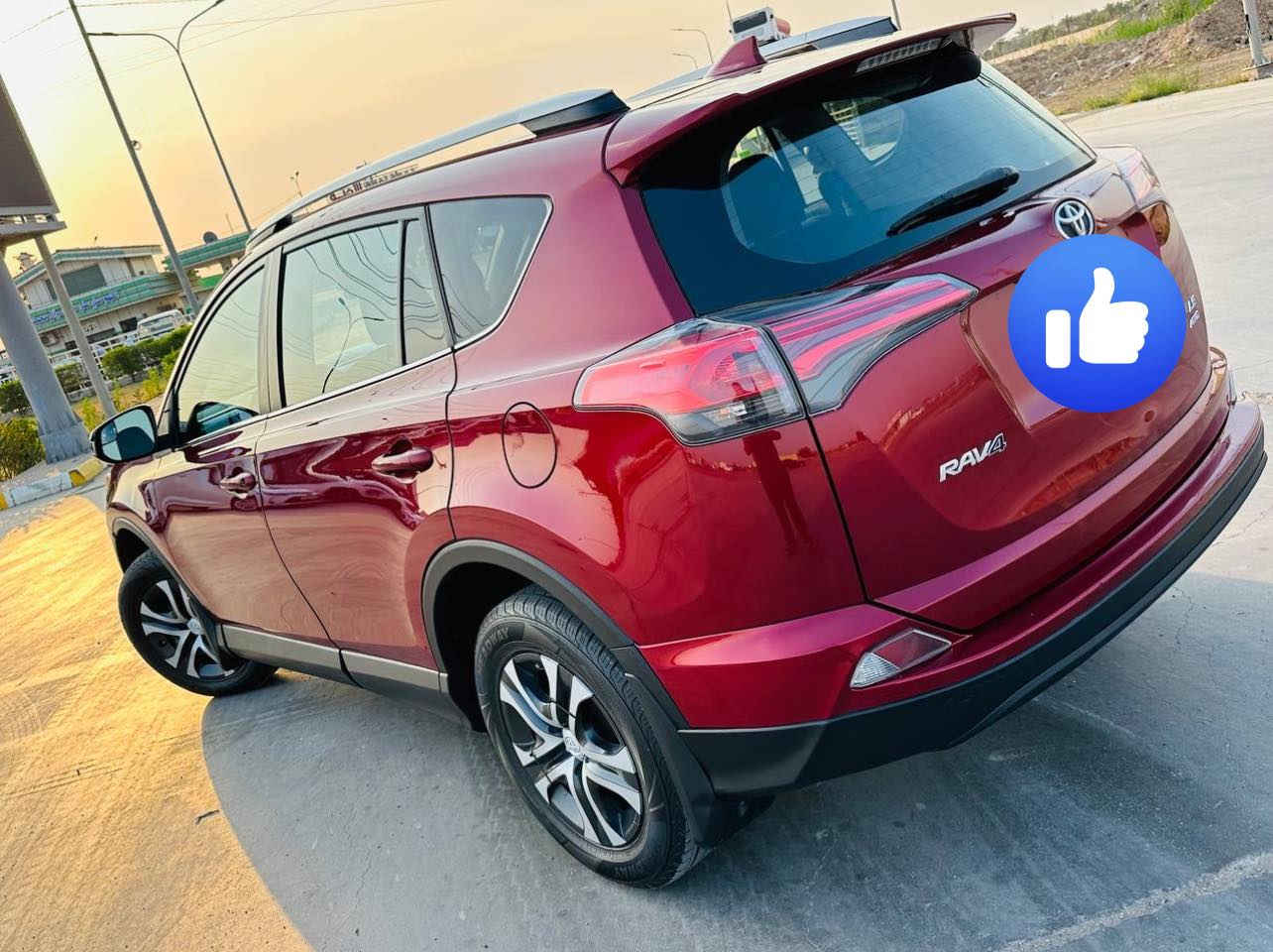 تويوتا راف فور 2018 لون احمر فور ويل 
رقم بغداد

مواصفات le

سيارة كاملة ما ناقصها شي

حادثها قطعتين جاملغ وباب سايق

كلشي بيها كامل وشغال

كاميرا خلفية 

شاشة كبيرة

تحكم ستيرن

رادار

مانع تصادم

خروج عن المسار

فور ويل

مانع انزلاق

السعر المطلوب 16500 دولار

للتواصل ***********
