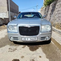 كرايسلر ٣٠٠ • ٢٠٠٨ • رشات بدون دواخل