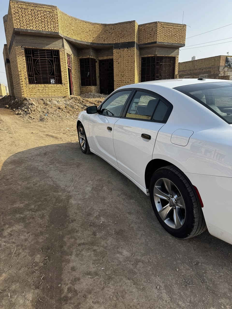 جارجر ١٩ اصل رقم بغداد بسمي تحويل ثاني يوم 
السياره بيه تبديل بنيد فقط بدون دواخل 
وبارد بالمدكر الامامي شي بسيط 
السعر ٢٢٠ مجال بسيط ***********
