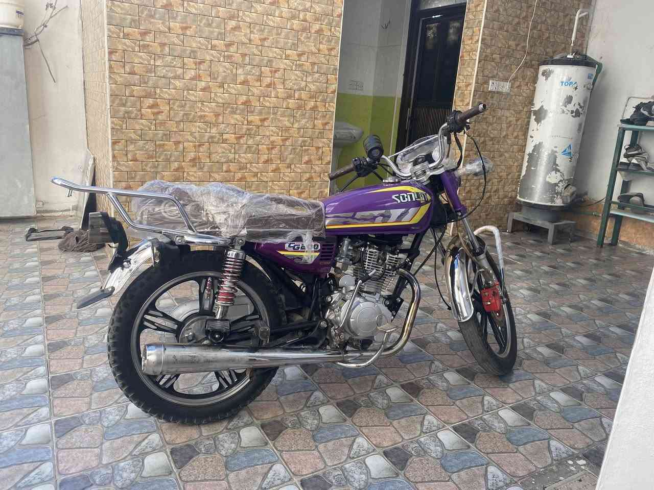 سلام عليكم يراني للبيع موديل 2024
السعر 750

الشراي يتصل ***********
