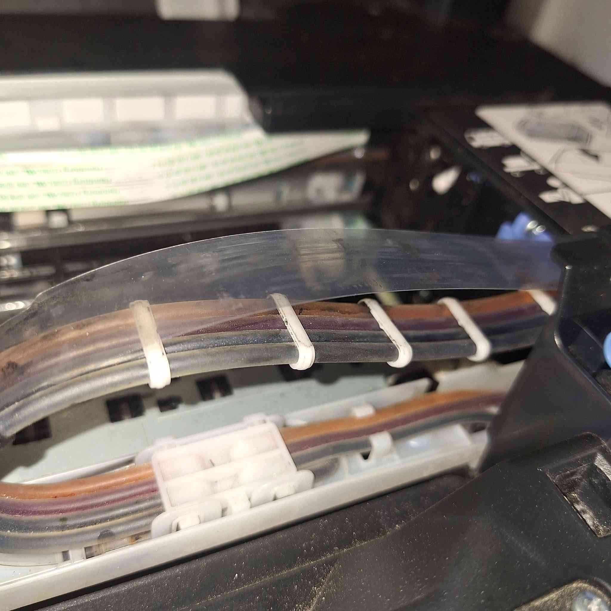 طابع نضيفه  مستعمله احبار اصليه فقط  كلشي واضح بلصور ابيعه شلع هيه واحباره الاصليه  ب 100الف وبيه مجال  وهاي الدقه مالته وضمانه فحص 
 الشراي يراسلني وتساب ***********
بدون توصيل  المكان نجف
