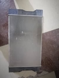 راديتر كورلا 2013 نضيف اخو جديد شغال للبيع السعر 75 وبي مجال لطيبين وا...