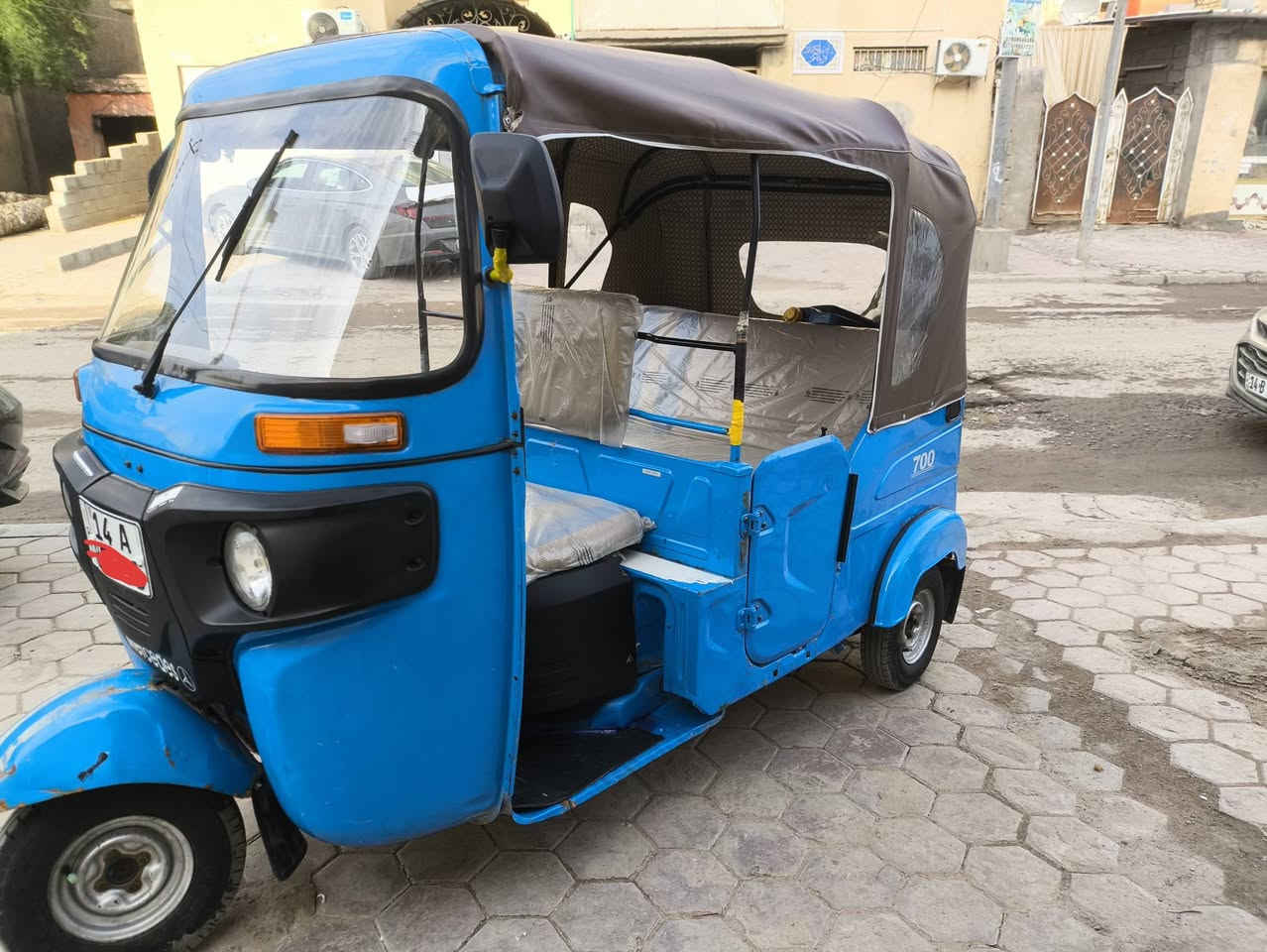 سلام عليكم 
 للبيع تكتك  باجاج  موديل 21 رقم وسنويه تحويل ثاني يوم 
محرك مفتوح جفيت شركه لا تبخير ولا تنقيص ومكينه ناعمه خير من الله كهربائيات كله شغال بيهه ضربه بصفحه ومعمره سعر (7،200)وبيهه مجال 
العنوان :البصره الموفقيه ***********
