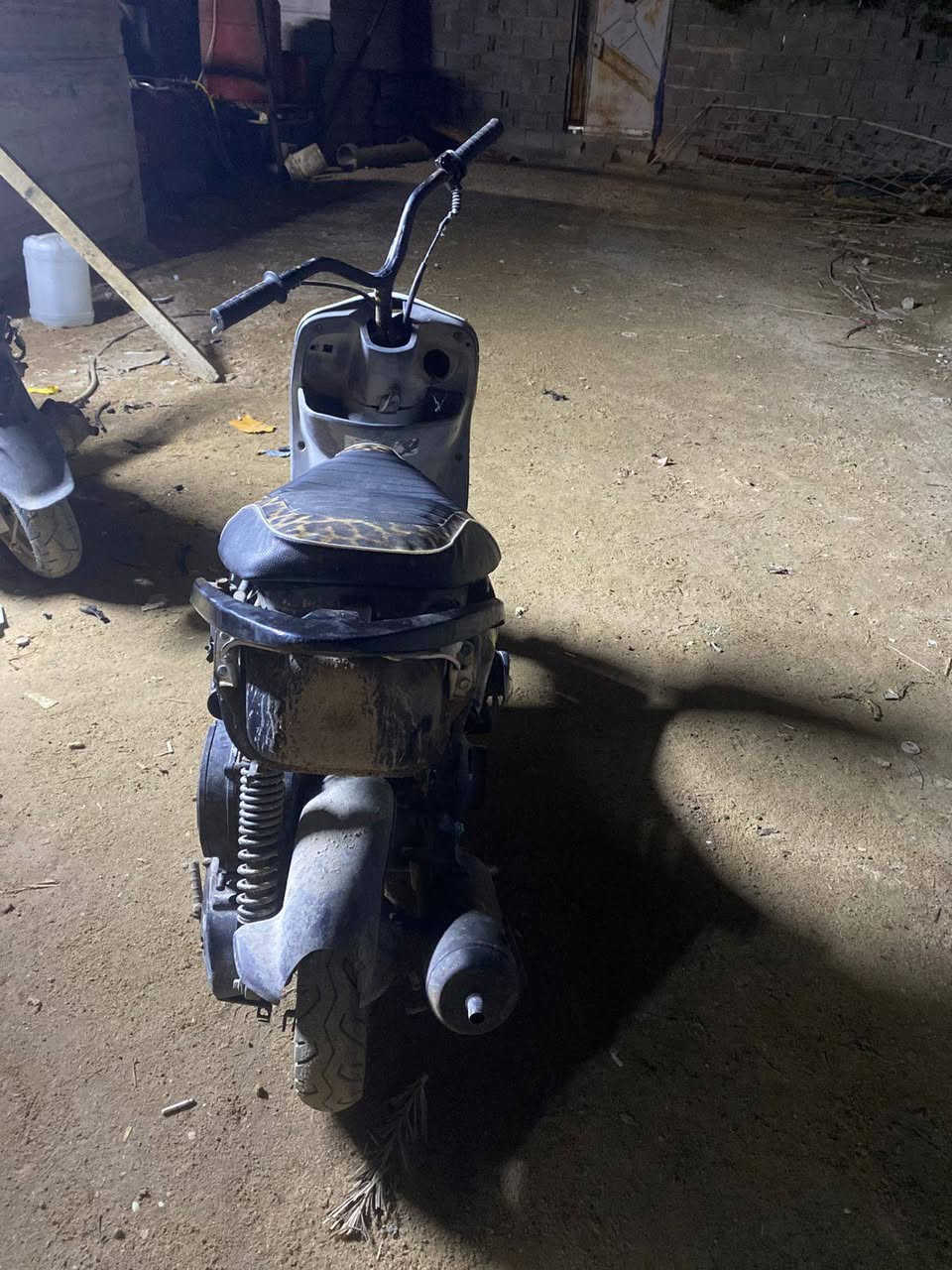 سلام علايكم درجه قجمه للبيع درجه بوش 55 درجه متروك كطعت ناريه السعر ٣٠٠ مكاني البصره المطيحه ***********
