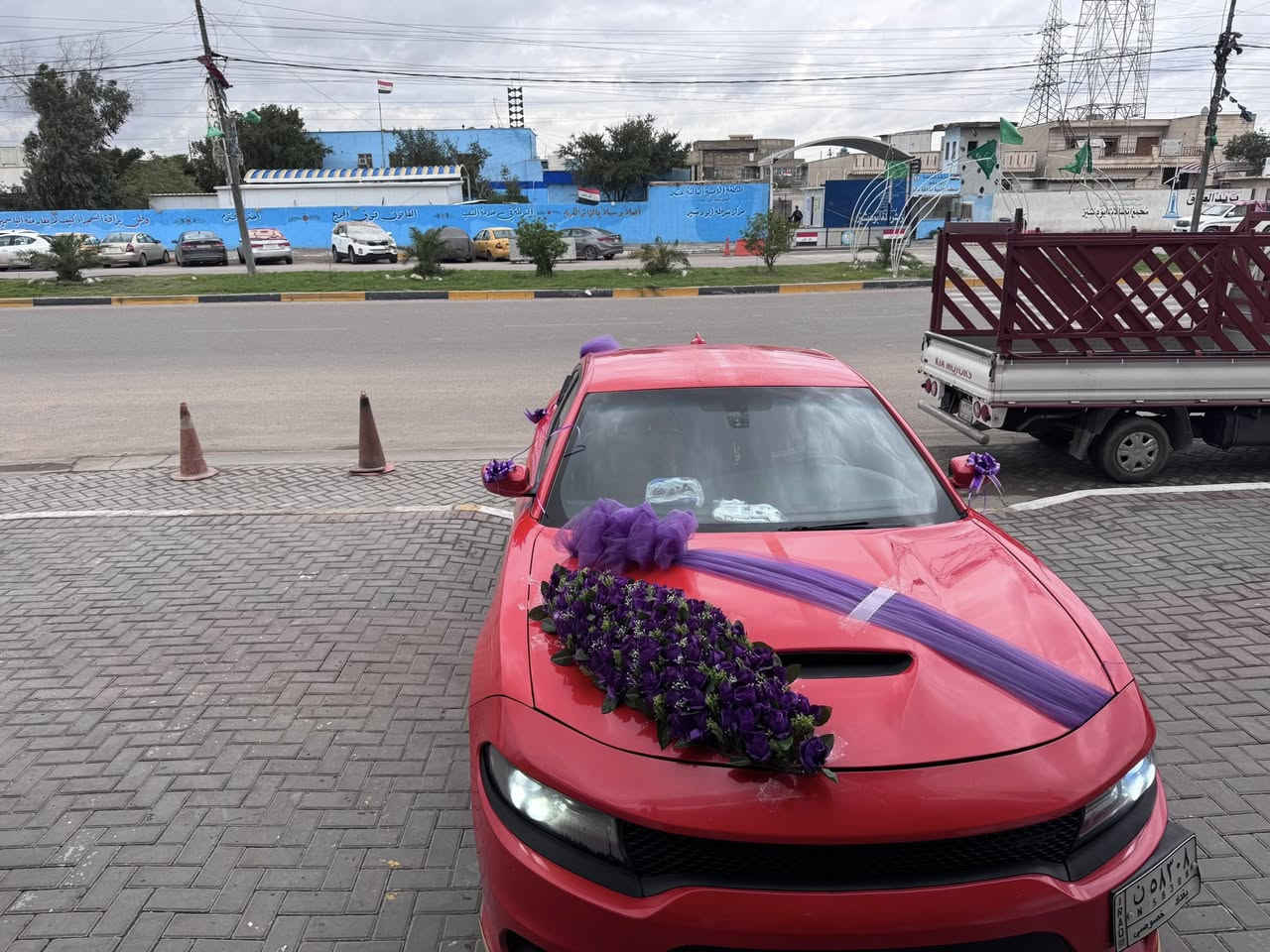 مكتب علاء الموسوي التأجير الكراسي وكوشاته الأعراس *********** /***********
