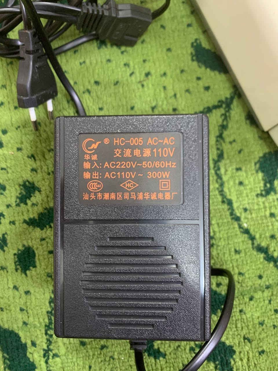 السلام وعليكم مكينة براذر ياباني جديده مستعملة شي قليل مكفولة من التصليح والعطل مثل ماتشاهدون أمامكم السعر 350 المكان بغداد تقاطع النهروان ايستفسار اتصال *********** وبيكم خير ودللو
