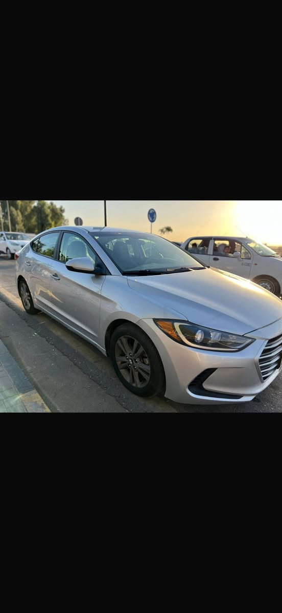 🔴مكلف بل نشر رقم صاحب السياره موجود🔴
السلام عليكم…
السعر 118 وبيها مجال بسيط
النترا 2018 وارد امريكي 🇱🇷
نص فول … داخل لونين 🔘🟡
محرك حجم 20 و كير 🏧صدر امامي خلفي كله شرط ..
كوبون بانزين بيها …
رقم وسنويه وهزه جديد الى 2030  تحويل مباشر…
الضرر جاملغ الخلفي اليسار وقبغ صندوق مبدل اصلي وبيها  داخل شي قليل بل بدنه الخلفيه والباقي كله لبل واحد وبدون صبغ …
موجوده بل موصل ..
رقم صاحبها ‭0782 699 1218‬ /اتصال وواتس اب
