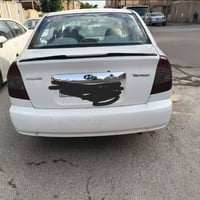 سيارة موديل ٢٠١٤ سيارة مكفولة كفاله عامة بس بيه تكشيرة صغيرة موظحة بصو...