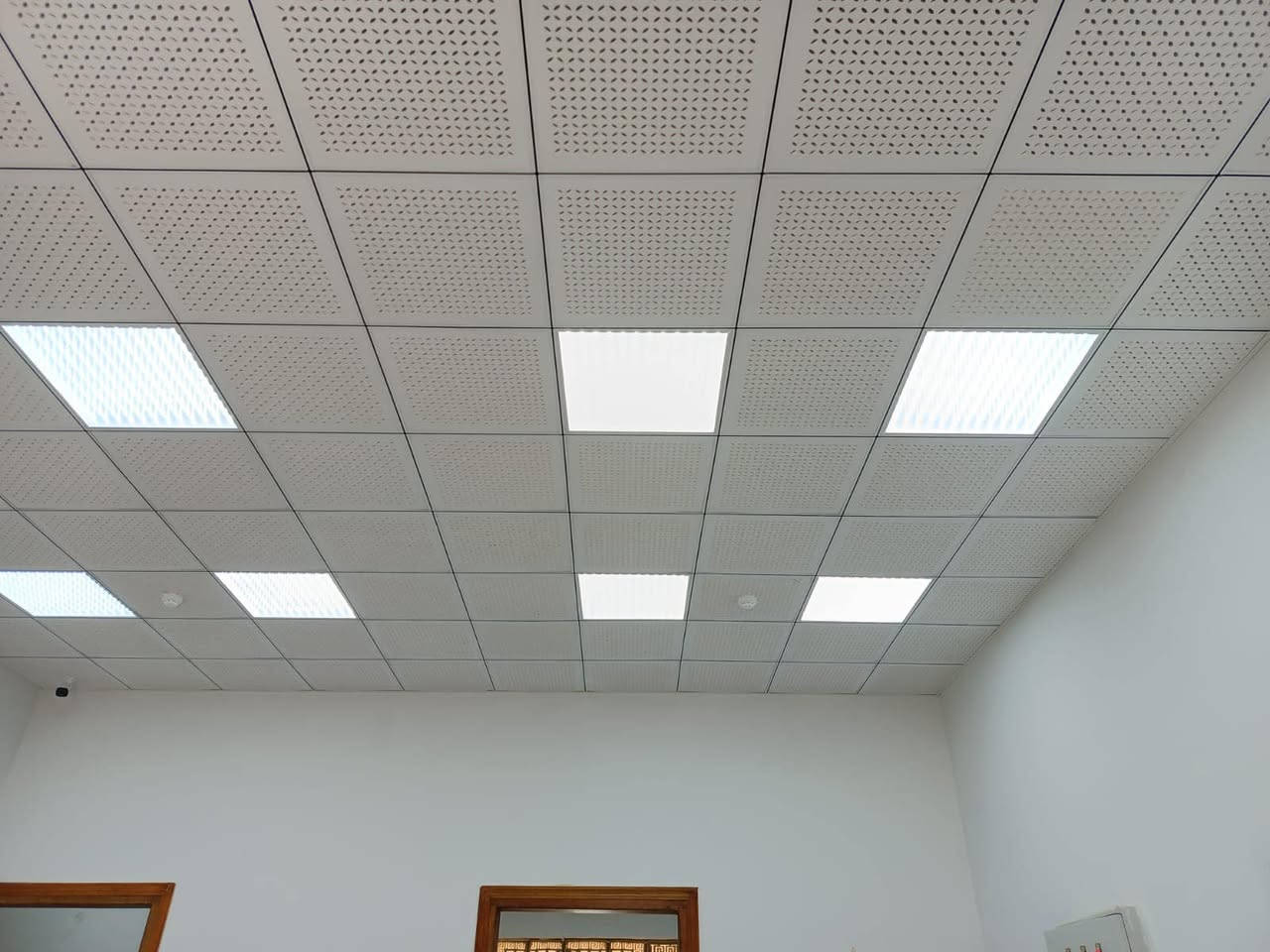 السلام عليكم زبائن الكرام

متوفر انارة 60*60 الوان ابيض واصفر 

متغير اللون 

متوفر جمله و مفرد 

***********

العنوان بغداد شارع سعدون
