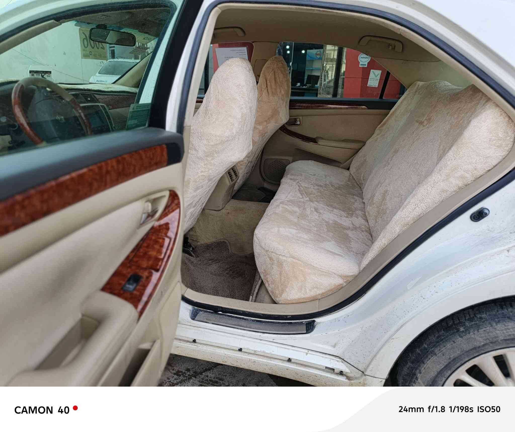 بەناوی خوای گەورە شاهینە 2006 بچووک بە گەورە ناوزەرد کامل جایز 
دوو دوگمە تەبرید و تەقەو ڕەقەو گێڕو مەکینە دەعم و لێدراو  سەقف و حیزام بەشەرت  سەقفی ماشەڵا شووشەیە 
سعری 47 گەڵاو مەجالێکی برایانە 
لەگەڵ ڕێزم سعر تاقی مەکەنەوە ئەگەر هەیە و لەوەیە هەرزان بچۆ بیکڕە خێرت بۆ بکات حورمەتم هەیە بۆتان  
0770 225 52 95 
شوێن .. سەیسایەق
