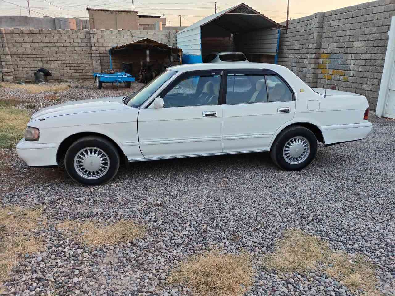 السلام عليكم مكلف بالنشر
أرنب يسار أصلي ما محور
رقم الأماني شرط تحويل 
كير محرك شرط 3000
تبريد  تدفئة شرط
صدر أمامي خلفي جديد طبه 
تواير جدد 
كهربائيات كلها شغاله
مصبوغه عام جماليه 
شرط من دعاميه للدعاميه
راعياها الشرعي من الشرقاط
السعر اتصل وتدلل 
للاستفسار اتصل ***********   ***********
