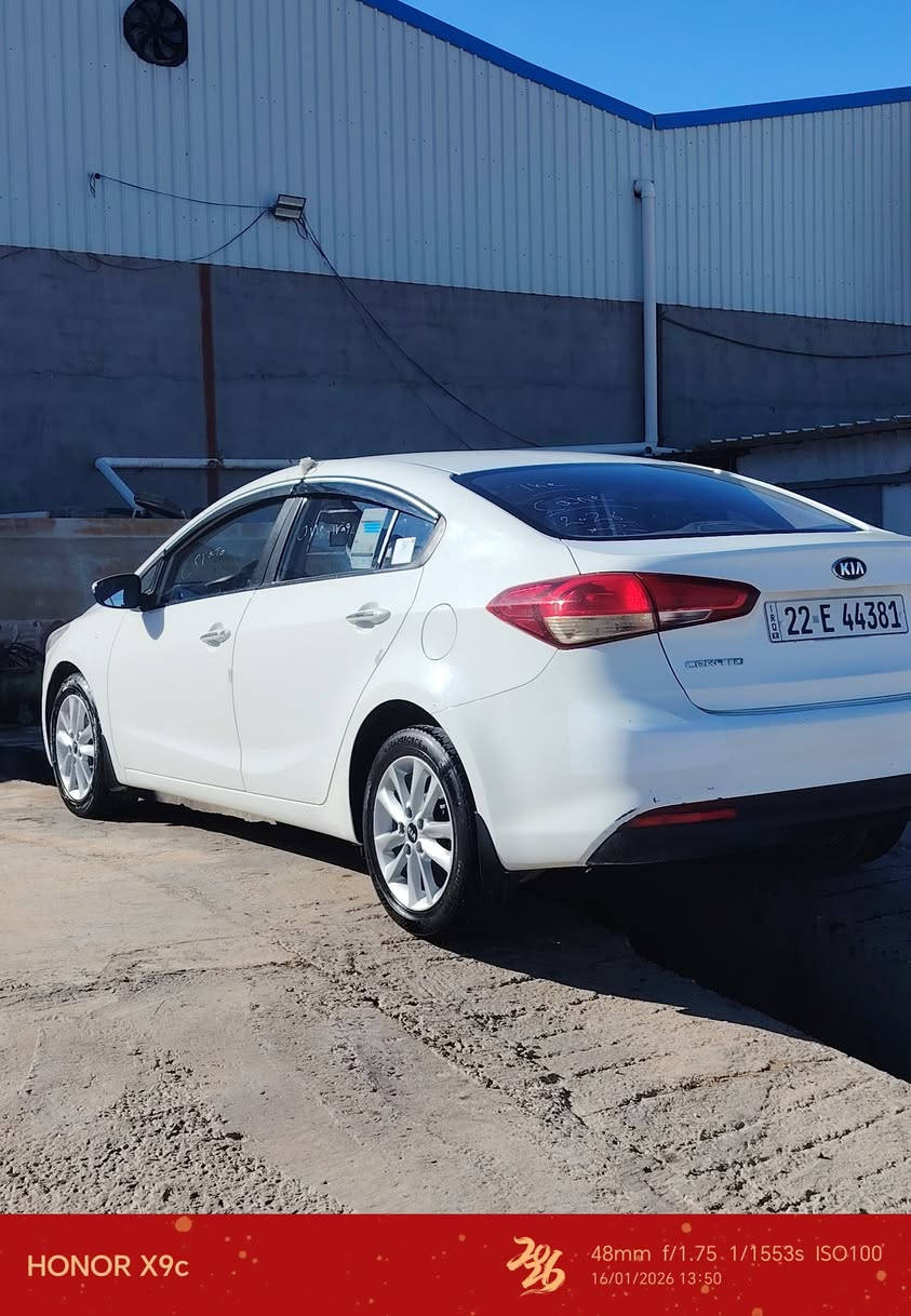 للبيع سيراتو مديل ١٨ خليجي كفاله عامه السعر ١٣٨ والشراي يتصل *********** مكينه ١٨٠٠ مكانه الكوفه
