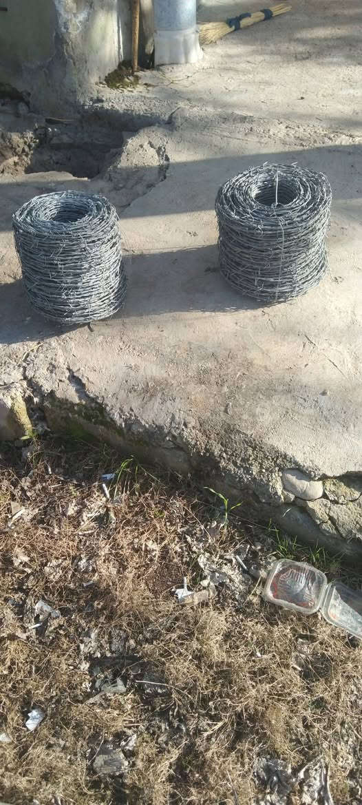 بوري ثقيل ٣نجات سعر ٦ ارتفاع مترين سيم شائك طول ٢٠٠سعر ٣٠ثقيل وخفيف ١٨ ***********
