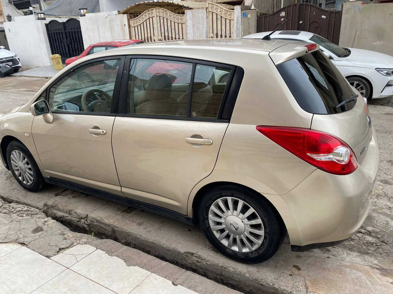 نیسان تیدا 2009 دوبست سبوخی هه یە بستێک چاملخی پشتی بە بێ دە عم محجون بستێک لە سقفی لای سکن بە بێ معجون بێ لێدڕان لە سە رشوخت سبوخ کرایە گێڕو مە کینە و تە بریدو بە ناوکردن و تە قە و ڕە قە بە شە ڕت هه زە و ڕە قە می نوێ یە أربيل, العراق


**إذا كنت صاحب هذا الإعلان وتريد حذفه لأي سبب، رجاءا أرسل رسالة إلى الدعم الفني**