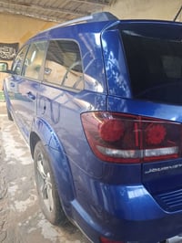 بصمة تشغيل • شاشة لمس • ٧ راكب