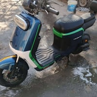 دراجه R12الحجم الكبير جدا نضيفه نقص بطاريات  قيم بما يرضي الله07728301...