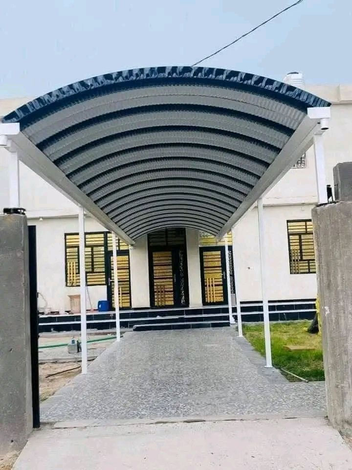 ورشه حداده بلال  بالاعمال الحداده تشمل جميع اصناف الحداده ومنها الابواب والشبابيك والسقايف الحديثه والقديمه ومنها كيا سبان  واضافه الى العمل منها الساندويتش البنل والكرفانات تشمل جميع الاعمال الحره  باداره بلال الحداد 
***********
***********
يوجد لدينا حداد متنقله دخل سامراء
