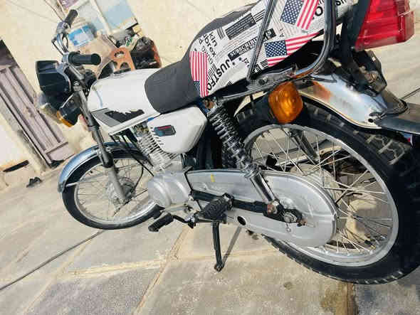 دراجه نوع نامه باب ثاني موديل ٢٠٢١ محرك مكفول برغي مامفتوح بيه السعر ٤٥٠وبيه مجال مكفوله عشارين المكان المجر الكبير ناحيه العدل وهذه رقمي ***********
