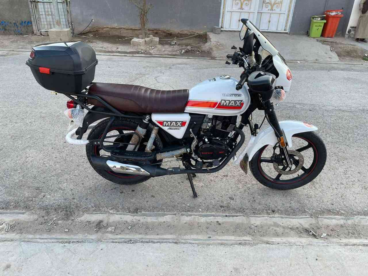 للبيع دايوان 2024
مكفول من الشخط اوراق سحب
ماشيه ٥٠٠٠ بعدهه وضع الشركه
مكاني ديالى الخالص
سعر 1350وبيه مجال بسيط
الموشراي ليدوخني
***********
