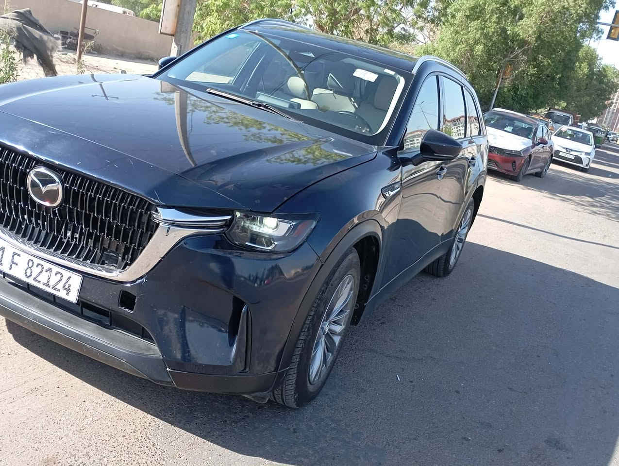 #السلام_عليكم
مازدا cx90 موديل ٢٠٢٤ هايبرد بلكن 
رقم بغداد باسمي السيارة .
فول مواصفات يعني رادرات فتحة تدفئة تبريد بالكشن تبريد ثلاث قطع ..... الخ .
 ماشية ٩ الاف 
صور الحادث بالمنشور 
البنيد والجنطة مبدل بلادي وصبغ جاملغ خلفي
المكان الدورة شارع ابو الطيارة 
 السعر 255$
***********
