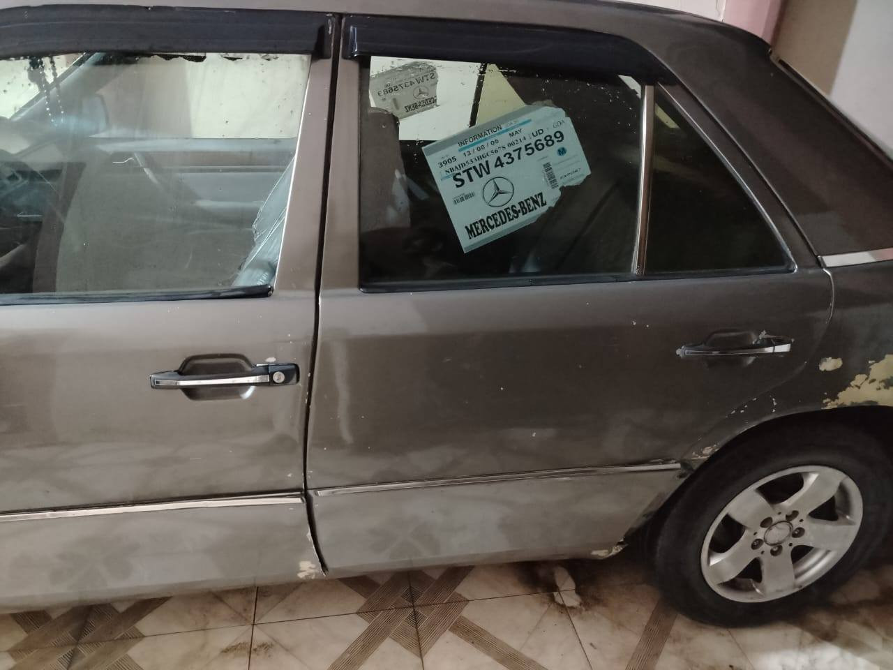 سلام عليكم عيني مارسدس دب مديل 93 سيارة تخم تاير جديد صدر امامي خلفي جديد محرك 2500 بطه تحويل ثاني يوم بس نقص تبريد كنبريسر شغال محرك وكير كفاله مكفوله من ضربه مكان ديالى مقداديه سعر 45 بيها مجال حك جيه رقم ‏‪***********‬‏
