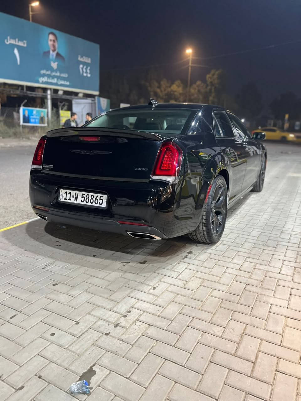 سلام عليكم ورحمه الله وبركاتو
كرايسلر اوباما موديل 2022 اصل وارد امريكي حادثه جاملغ وبنيد بدون دواخل بدون ايرباك بدون دواخل 
ماشيه 97 الف مواصفات السياره كشنات جلد كهرباء 
شاشه كبيره رادار امامي وخلفي ورادار جانبي كامره خلفيه 
360 درجه اشاير بل مري تخم تاير جديد صدر امامي خلفي كله عل بلاد لون السياره اسود ملكي تبريد قطعتين
ويل حجم 20 لايت لد بلادي تبريد عل وضع الشركة السياره مامتعوبه ومال جناي برغي مابيه نقص رقم بغداد تحويل ثاني يوم 
السعر 250 وبيه مجال حك جيتك 
العنوان بغداد 
الهاتف *********** للأستفسار
