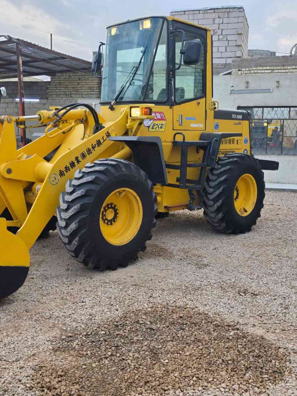 كوماتسوه حجم 100
كير مكيانيكي  محرك 4 سلندر سوبر

جاهزة للعمل تخم تاير

العنوان النجف

 ***********

***********
