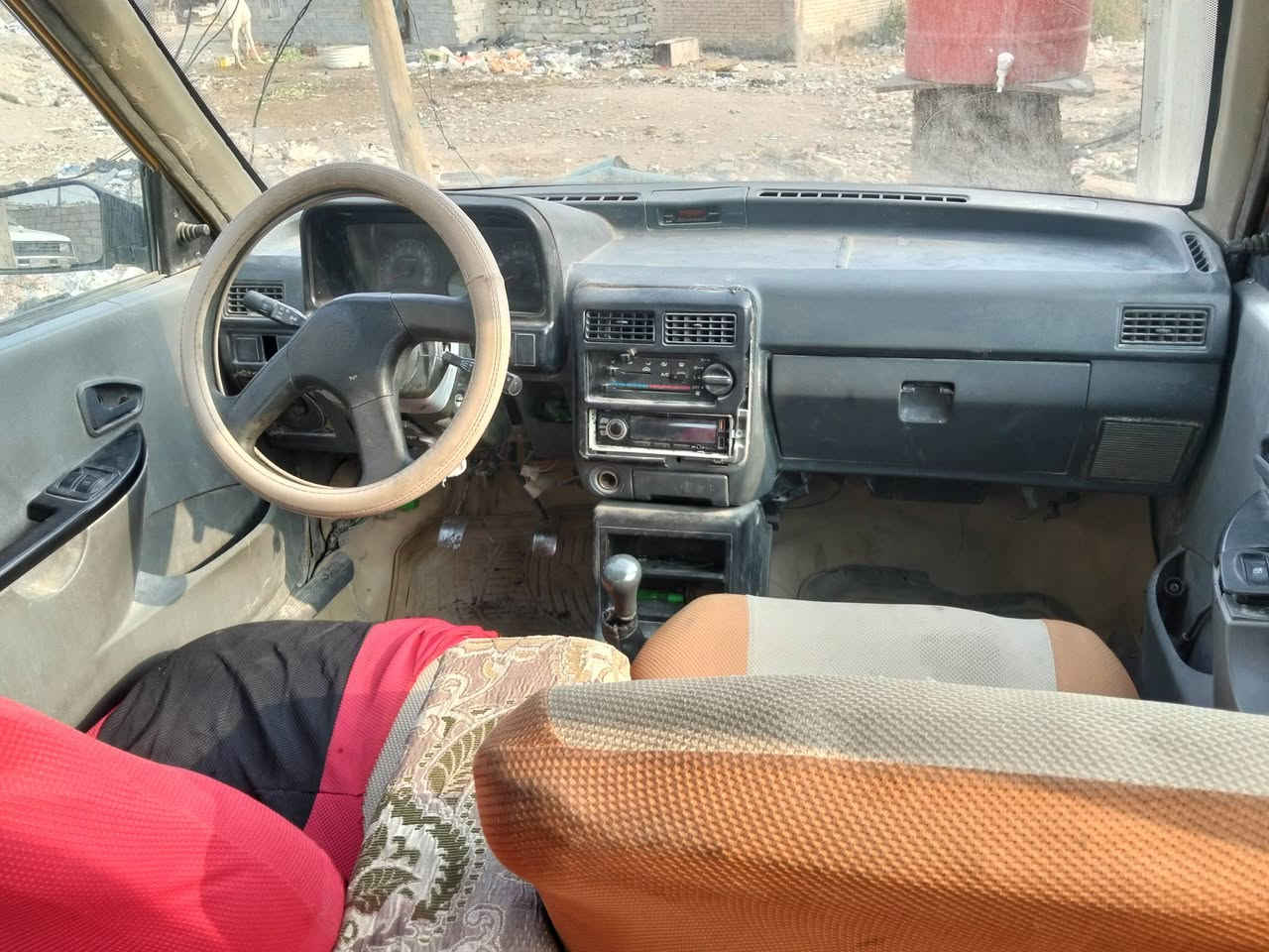 سلام عليكم
 سايبه لبيع موديل 10  تحويل شوكت مايعجبك كير ومكينه شرط  السعر 15 وبيها حك الجيه مكان نجف لمركز ***********
