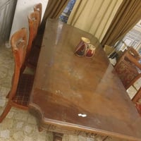 ميز طعام ٦ كراسي ويا قياس مترين و ٤٠ وعرض متر ارتفاع ٨٠ سم ‏‪077527381...