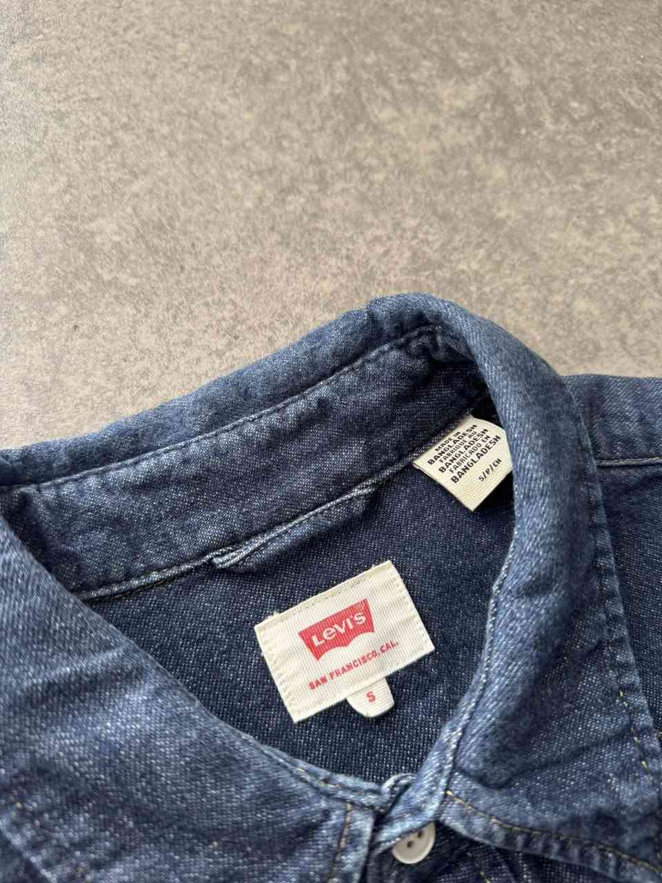 ليفايز أصلي ( Levi’s) 🚨🚨
قياس : S
السعر : خاص


**إذا كنت صاحب هذا الإعلان وتريد حذفه لأي سبب، رجاءا أرسل رسالة إلى الدعم الفني**