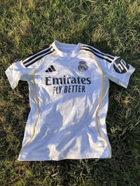ريال مدريد • ٢٠٢٥/٢٦ • مقاس ١١-١٢