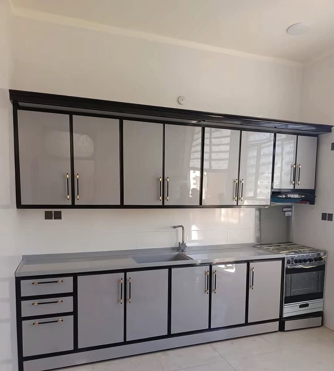 معمل محمد للمطابخ الحديثه 
اللطيفيه _شارع المزرعه 
*********** هاتف
***********هاتف
*********** واتساب
