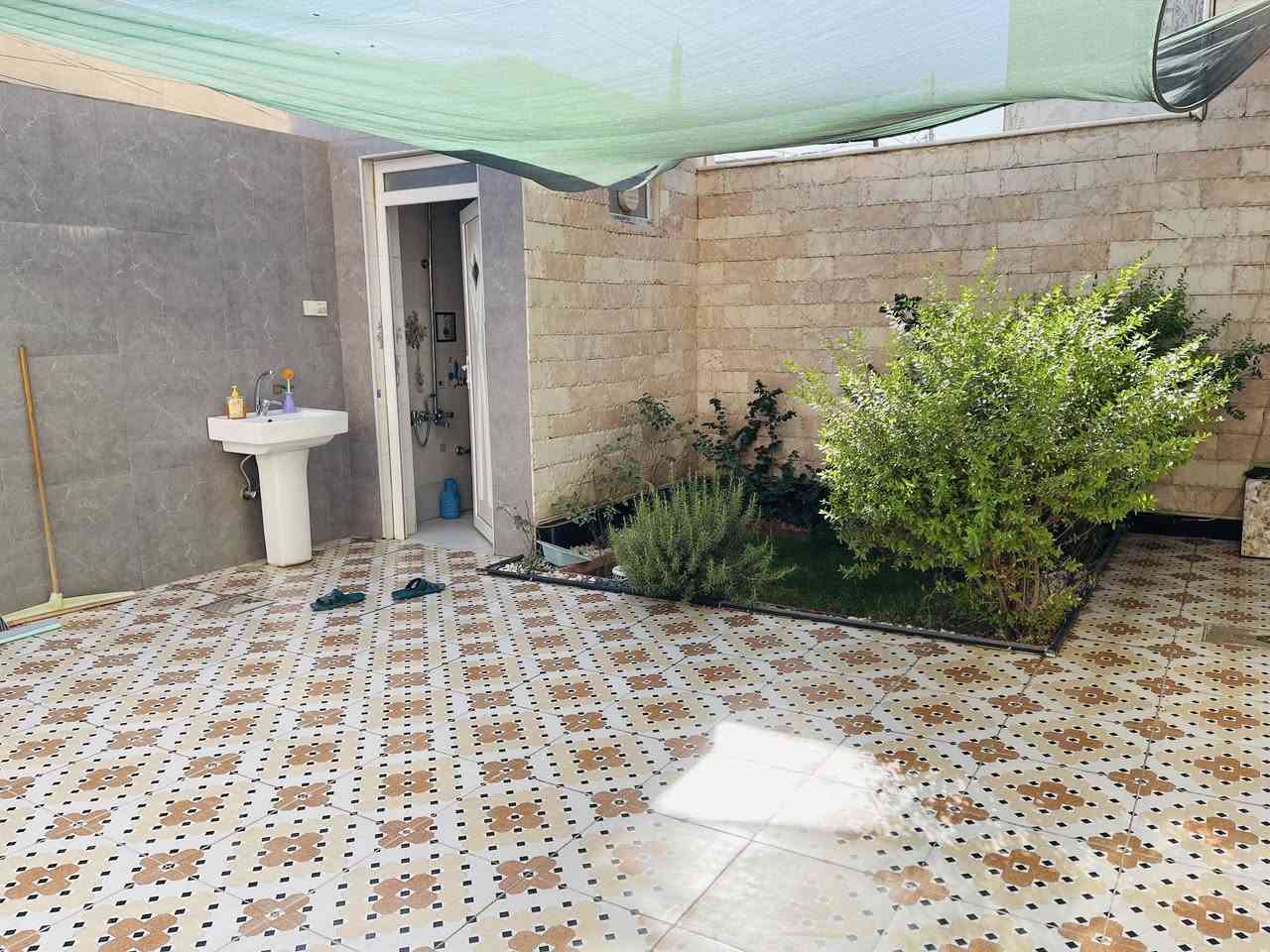🏠دار  للبيـــــــع //طابـــــــو صرف _🏠

🏠موقع مميز خلف التجاري ثاني عقار ع شارع الرئيسي

🏗️📍المــــــــوقع//حي الضــــــباط الأولى _مقابل صيدلية حي الأمام (ام رشا)

🔨👷بناء حديث _درجة أولى 

✏️المســـــاحة// 180 متر _واجه 8م✖️22.5 

🧱🧱طـــابق واحد أرضية مرمر// يحتوي ع 
2 غرف نوم  ➕هول➕ صالة➕ مطبخ (حار+بارد) مجمعات صحية 2➕مناور 2 ➕كراج سيارة 🚙➕حديقة

 🏫📚نستقبل جميع عروض البيع و ترويجها بإعلانات ممولة 
      للمزيد من التفاصيل الاتصال او المراسلة خاص 

حسين السعيدي ***********_ ***********
حجي حسن السعيدي ***********          
علي السعيدي ***********_ ***********

 📍موقع المكتب  📌 الحله - حي الامام علي(ع)  _مقابل مجمع الوافي
