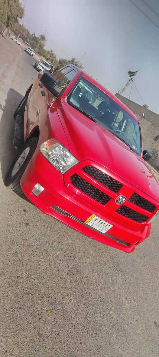 السلام عليكم
رام كلاسك 2018 
محرك 6 سلندر 3600
فورويل كامرة خلفية
باب قصير بدي طويل
تخم تاير جديدة
السيارة بدون حادث كلين كلش جديدة شرط بدون شخط
رقم بغداد شرط التحويل
مكان السياره بغداد ***********
السعر 175 ورقة وبيهة مجال لشراي
