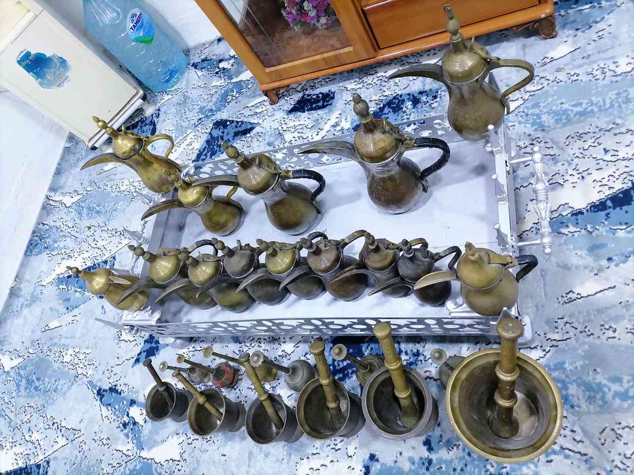 للبيع دلات قديمات حيل سوريات عدد ١٢او اثنين هندي او هاونات.٦ او مرشات ٦او منقله حديد احجام الدلات ٤٠او٣٩او٣٤او٣٣او٣٢او٣١او٣٠او٣٠او٢٩او٢٨او٢٦او٢٧ والهنديات احجامهن ٢٦او٢٥ الهونات احجامهن ٢٢او١٥او١٤او١٣او١٣او٩ والمنقله طوله متر والعرض ٥٣ الارتفاع ٢٤ السعر خاص رجاء يوجد توصيله الي جميع محافظات العراق


**إذا كنت صاحب هذا الإعلان وتريد حذفه لأي سبب، رجاءا أرسل رسالة إلى الدعم الفني**