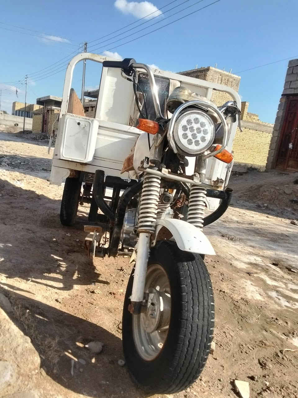 سلام عليكم ستوته للبيع موديل 2019 اوراق كامله مكينه ما مفتوحه دبلات شغاله نكره سلف السعر 1350 وبيها مجال مكاني شطره رقم ***********
